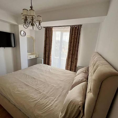 Central Apartment With Panoramic View Braşov Extérieur photo