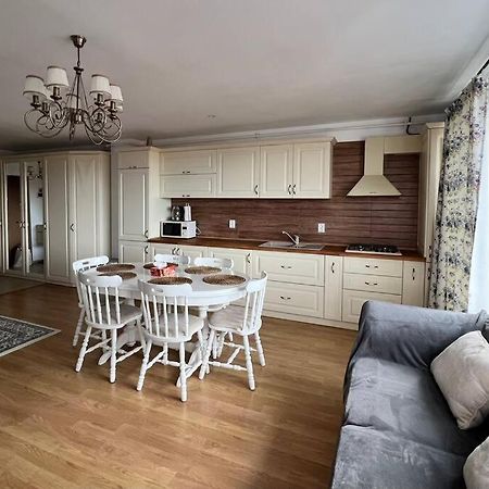 Central Apartment With Panoramic View Braşov Extérieur photo