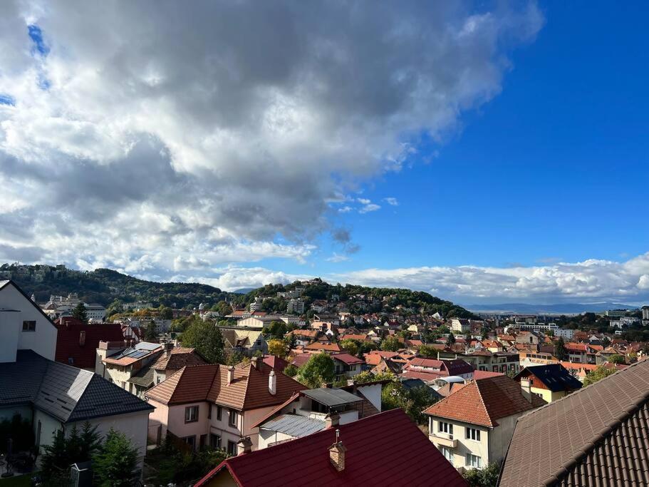Central Apartment With Panoramic View Braşov Extérieur photo