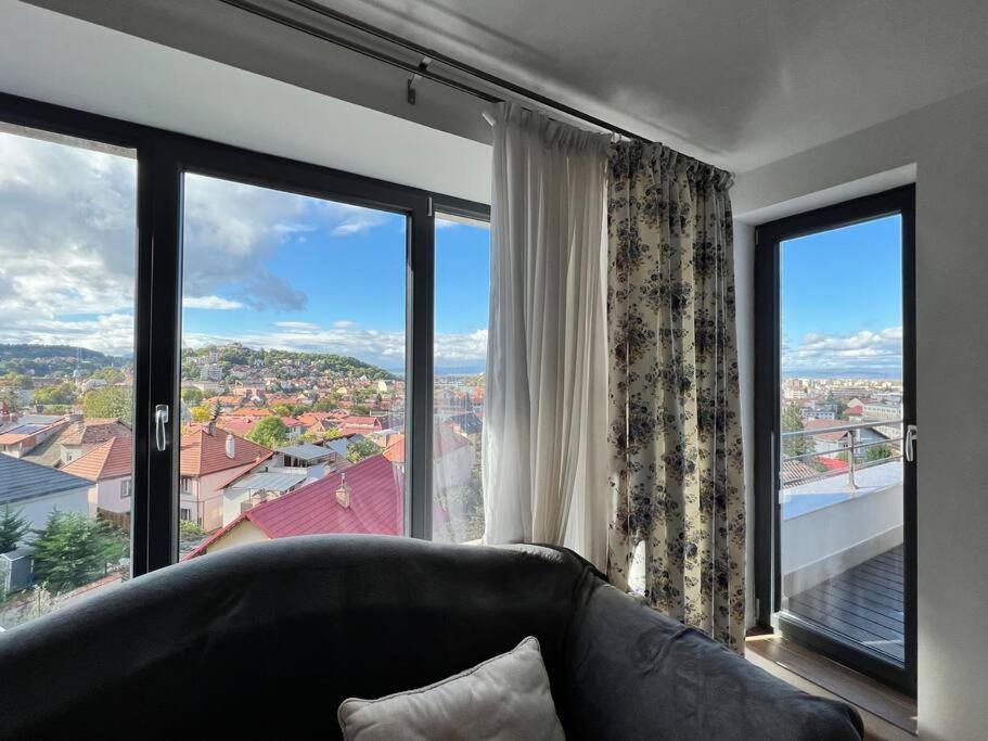 Central Apartment With Panoramic View Braşov Extérieur photo