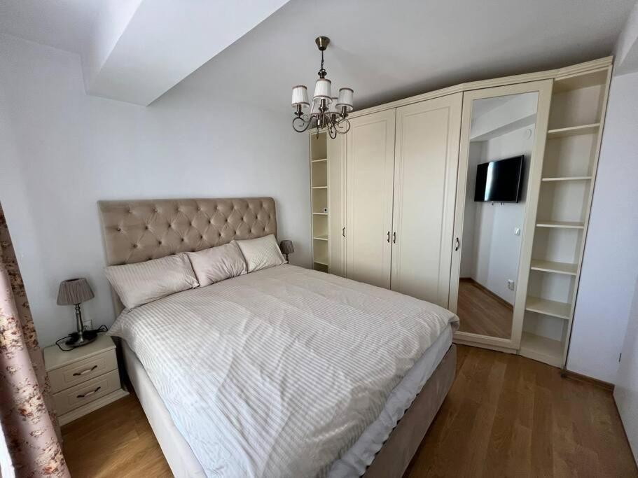 Central Apartment With Panoramic View Braşov Extérieur photo